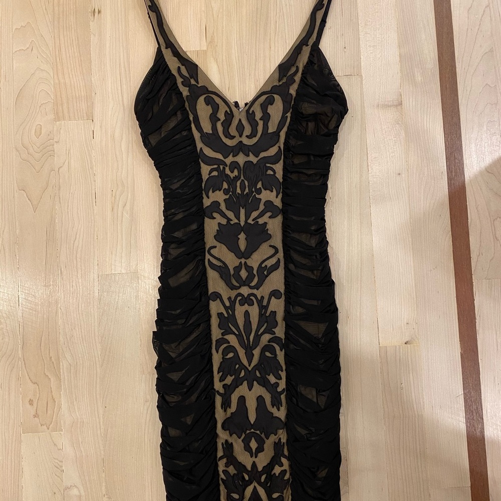 Bebe dress